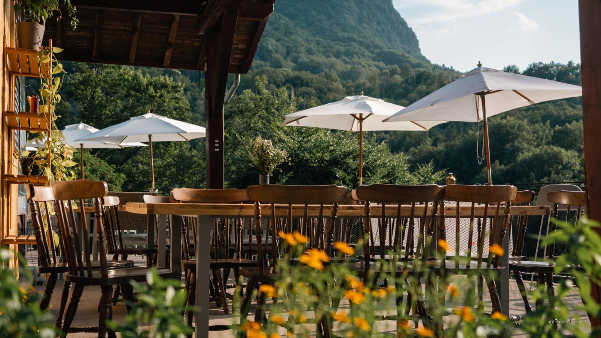 Auberge Du Pont De L'Abime Gruffy Exteriér fotografie